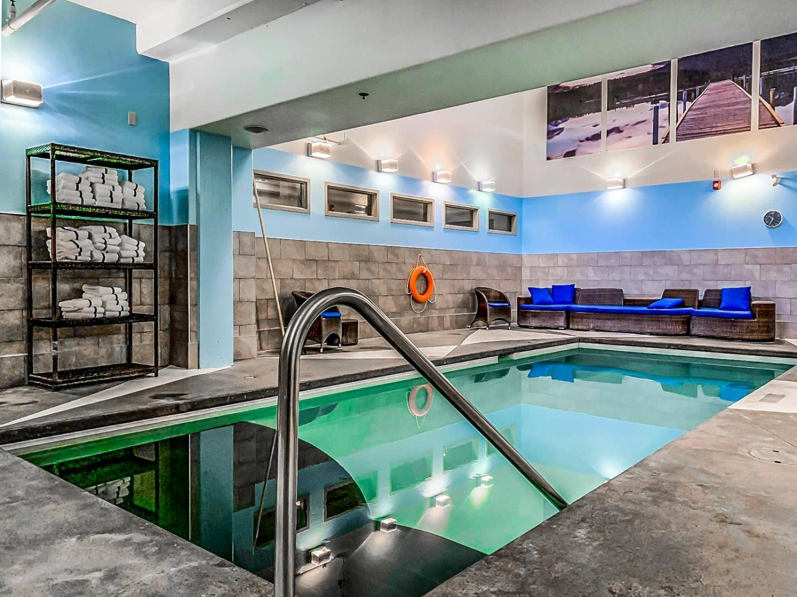 Family Fun Splash & Relax Apartment Canmore